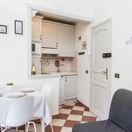 Marne Iv - Cosy 2 Pieces En Plein Centre De Menton